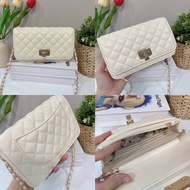 กระเป๋าสะพายข้าง woc Size : 8 นิ้ว Outlet