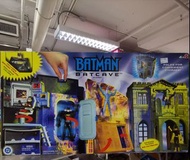 美泰 06008 蝙蝠俠 - 蝙蝠洞玩具套裝 連 獨家配色蝙蝠俠人偶 MATTEL BATMAN - BATCAVE PLAYSET INCLUDES EXCLUSIVE COLORS BATMAN 