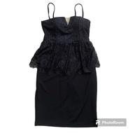 Lace body Dress, peplum Shape Covers The Belly Very Beautiful, 2hand Party Dress, High-Class Designer Dress Liquidation