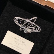 Saturn Pearl Suit Brooch for Women, High-End Design, Light Luxury, Niche, Exquisite, Fashionable, Ch