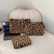 1 ชิ้น ปลอกแล็ปท็อปพิมพ์ลายเสือดาว สายสะพายปรับได้ สำหรับนักเรียน ขนาด 11"/14"/15" กระเป๋าแล็ปท็อปสา