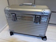 rimowa original aluminium pilot