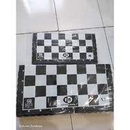 PLASTIC Folding Chess Board / Folding Chess Board