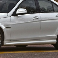 Mercedes-Benz W204 C63 Style Side Skirt