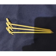 1 Pack Contains 100 PCS. Tepposuki Bamboo Garnish Skewer Ribbon Skewer Cocktail Skewer Size 8 . 10. 