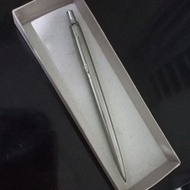 [Used] PARKER ball pen, written MADE IN USA, without ink.