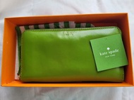 Kate Spade 經典 signature 綠色長身銀包  連靚靚包裝紙盒