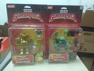 Sd captain Gundam and Zaku 隊長高達(黃金版)及渣古士兵一對