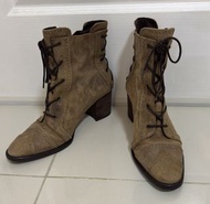 包順豐 Etienne Aigner Tigen Perforated Suede Booties 真皮 短靴 高跟靴