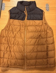 Uniqlo light Down 薄羽絨背心