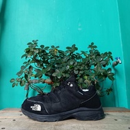 sepatu gunung hiking treking outdoor tnf size 40,5 fit 41 second