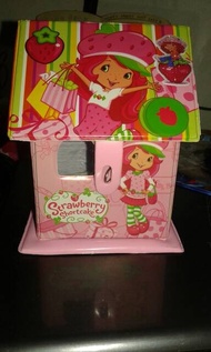 Celengan Rumah - Strawberry Shortcake