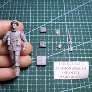 【預訂】1/35 英軍士兵 樹酯人型  A020