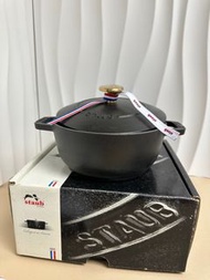 STAUB 黑色燉鍋 16cm