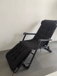 黑色摺疊躺椅
