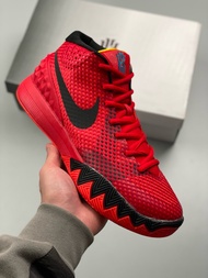 【พร้อมส่งของแท้💯/ รุ่นนี่ใส่ตรงไซส NIKE Kyrie 1 Deceptive Red แฟชั่น รองเท้ากีฬา（สินค้าพร้อมกล่อง อุปกรณ์ครบ จัดส่งฟรี）