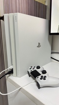 PlayStation 4 Pro PS4 Pro 1TB