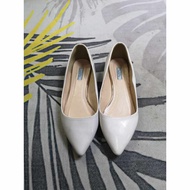 Pointed Toe Leather Flats