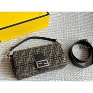 Fendi Female Baguette Baguette Presbyopic Canvas Baguette Baguette Bag Underarm Bag Shoulder Messeng