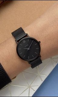 荷蘭 Cluse 簡約 全黑 金屬錶 手錶