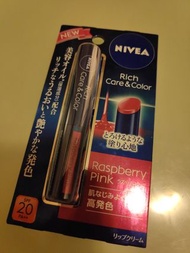 Nivea 有色潤唇膏