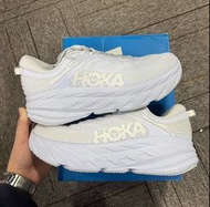 👟「Brand New」HOKA ONE ONE Bondi 7 白色 跑步鞋