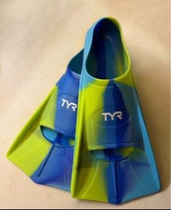 TYR 游泳蛙鞋 9成新  (230-235mm) (35-36碼)