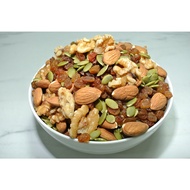 Mix Nuts Nutrition Booster 4 Healthy Snacks (Almond, Walnut, Pumpkin Seed, Golden Raisin)