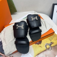 Hermes • 黑銀流蘇H釦拖鞋 全配有盒✔️