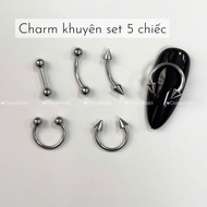 Set of 5 nail charms that can be removed at one end