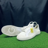 GUESS Original UK6 Second Hand Bundle Preloved Woman Shoes Sneakers Skaters Canvas