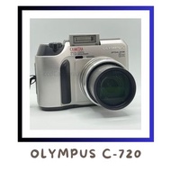 【復古．懷舊冷白】  Olympus C-720 Ultra Zoom  CCD 數碼相機