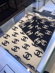 徵收 Chanel  classic scarf 圍巾/CC logo雙面圍巾