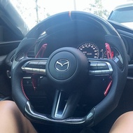 ที่ปัดกวาดลายไฟเบอร์คาร์บอนสำหรับ Mazda CX-50 CX-49 CX-30 รุ่นใหม่ อุปกรณ์ตกแต่งภายในรถยนต์ ที่ปัดกว