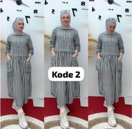 MIDI DRESS KORINA MIDI REMAJA KEKINIAN BAHAN KATUN MOTIF GARIS KECIL