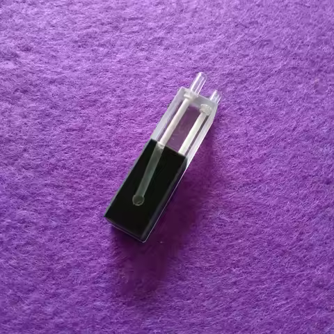 Z=15 0.03ml Q68 10mm path length flow quartz cell cuvette