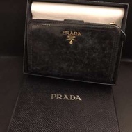 Prada 中size 銀包