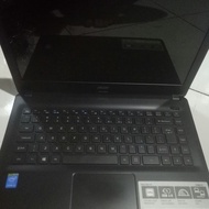 Laptop Acer Z1402 Core i5 14in