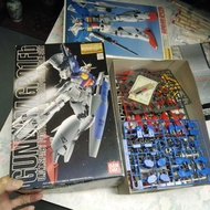 MG 紅 BANDAI GUNDAM RX78 GP01Fb 0083