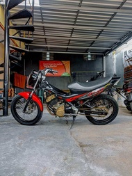 STRIPING LIST STIKER SATRIA FU 150 LAMA BARONG TAHUN 2010 MERAH