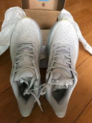 全新Hoka Clifton 9