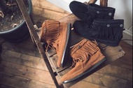 Minnetonka Moccasin 黑色流蘇短靴莫卡辛