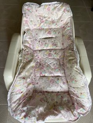 Combi high chair 嬰兒餐搖椅
