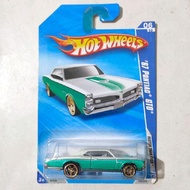 HIJAU Hotwheels Hot Wheels 67 Pontiac GTO green white 2010 Faster Than Ever FTE