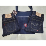Gupee jeans 21oz (Dragon Tiger Model) Has A Slim fit And Straight fit.