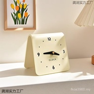 Ornaments Silent Bedside Table Clock Clock Clock Household Cream Bedroom Desktop Style Decorations L