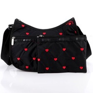 日本 Lesportsac 黑色尼龍布 心心刺繡 CLASSIC HOBO 斜咩袋