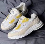 🔵  【Nice優惠🔵     】Paperboy Paris x New Balance NB 992 Fried Egg 低幫跑步鞋 男女同款 灰白黃