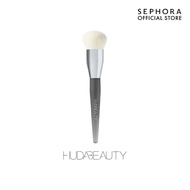 Huda Beauty Easy Blur Foundation Brush