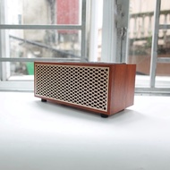 Loa bluetooth XM5 thùng gỗ thiết kế sang trọng có giá để điện thoại âm thanh cực hay Bảo Hành 12